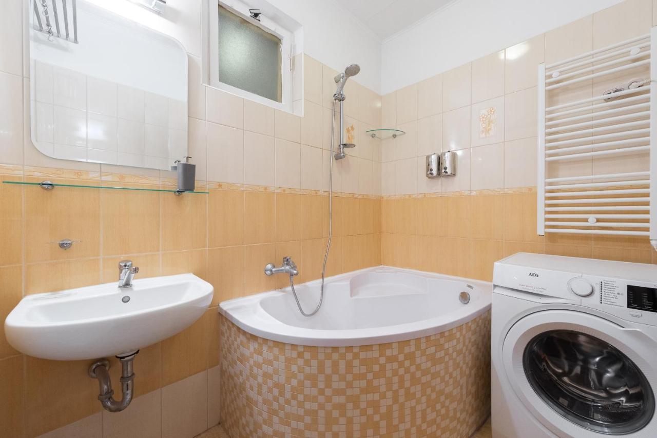 Lena Apartment Decin Buitenkant foto